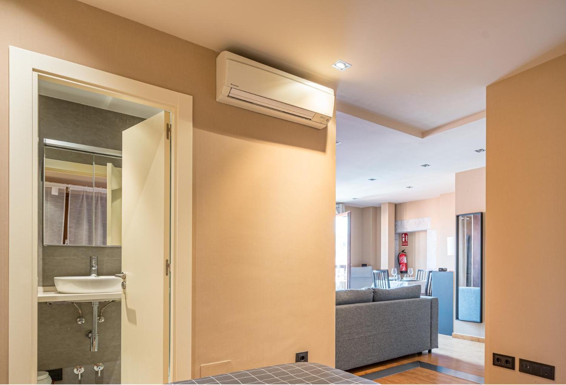 Apartamentos Calle Mayor 23 يانس المظهر الخارجي الصورة